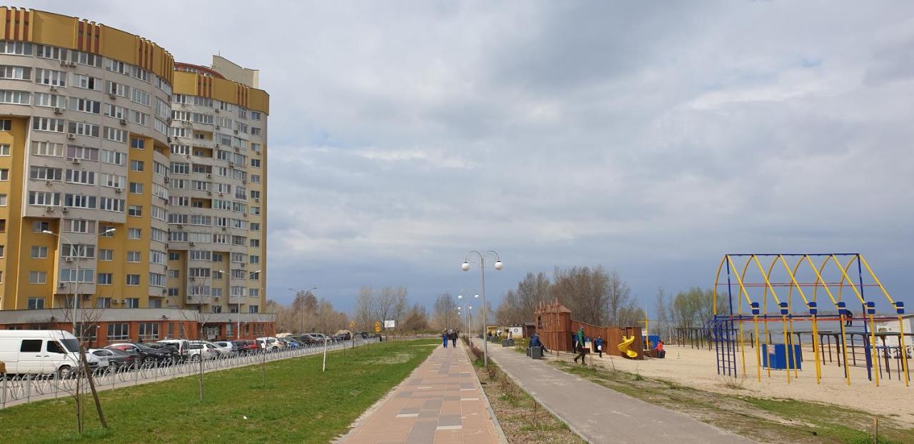 Apartament Near Dnieper Cherkasy Exterior photo